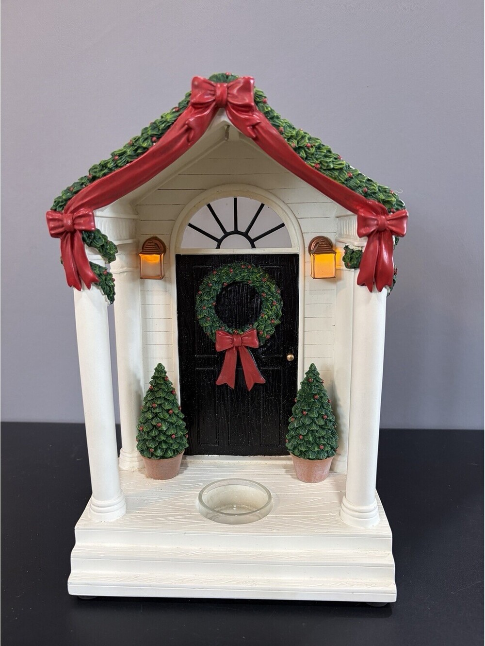Yankee Candle Christmas Front Door Tealight Holder w/Lights -Missing Tart Warmer